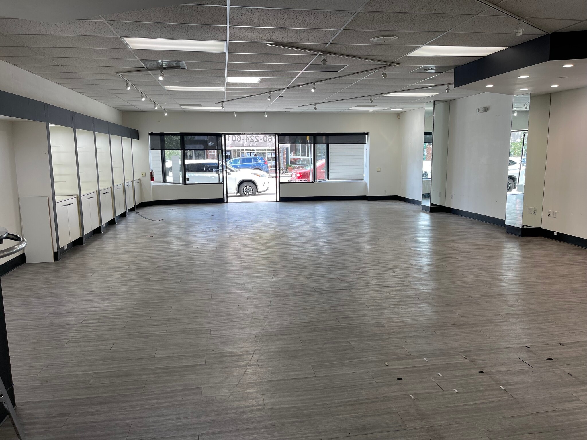 127 N Main Ave, Fallbrook, CA for Rent