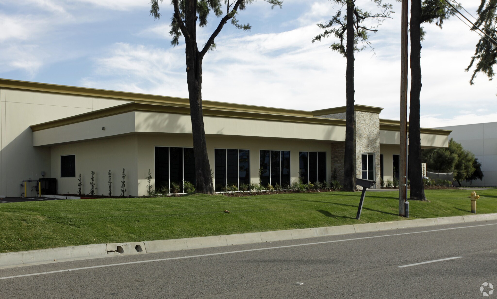 13951 Monte Vista Ave, Chino, CA for Sale