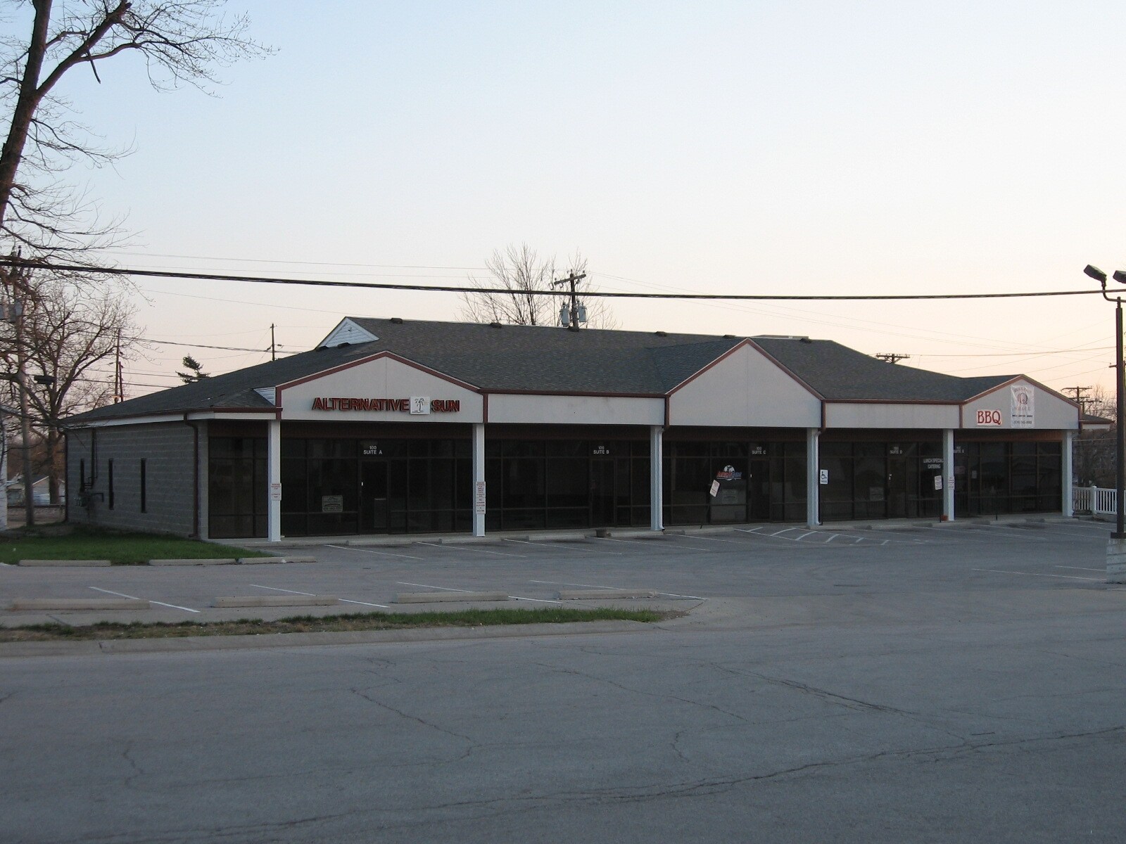 106 W 2nd St N, Wright City, MO for Rent