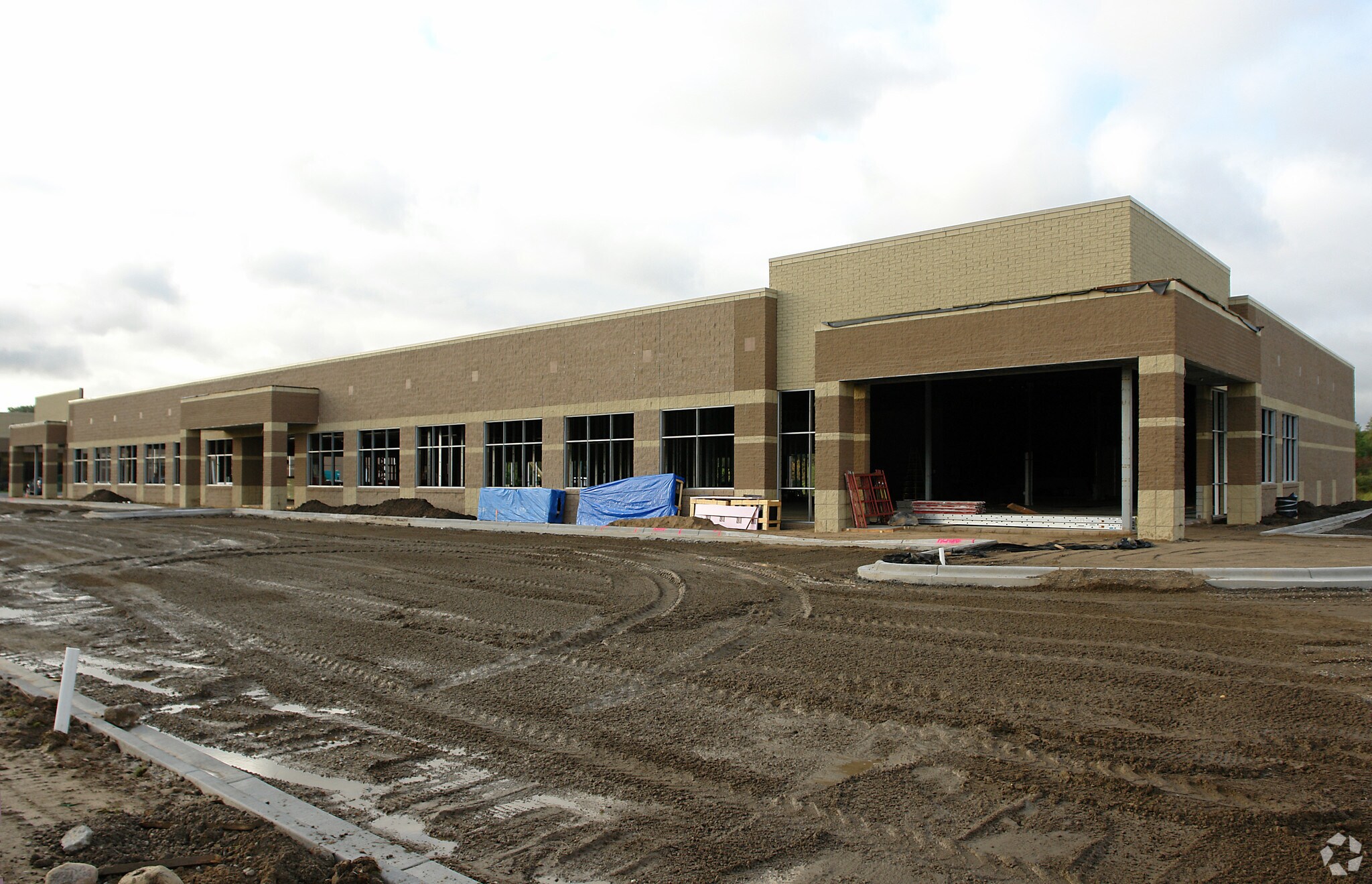 2900 Lone Oak Pky Eagan, MN 55121 Industrial Park Property for Lease