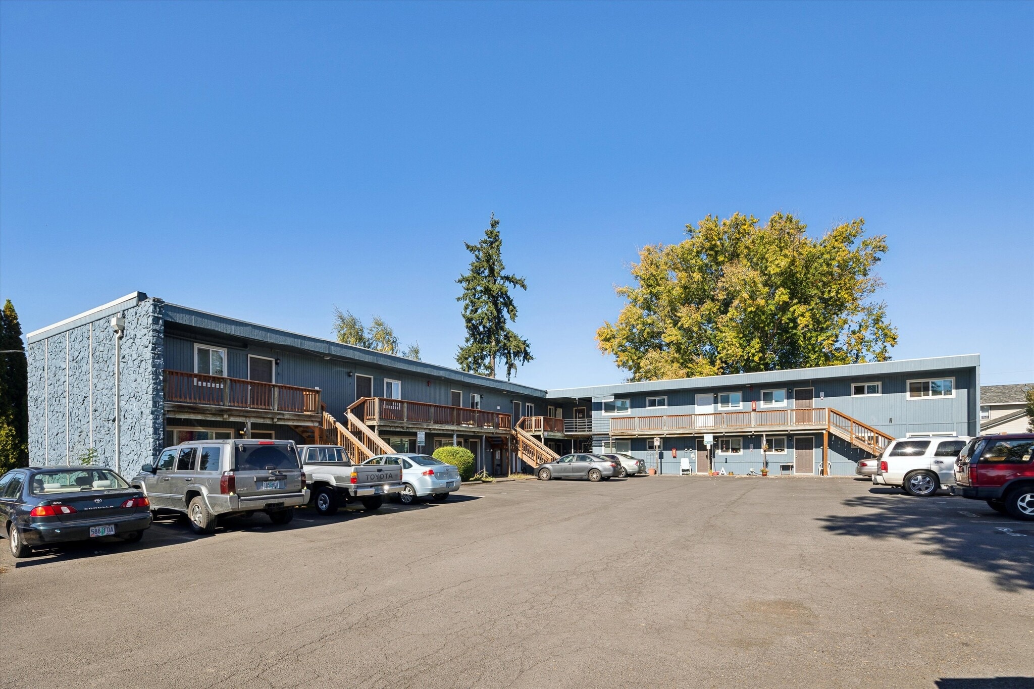 13275 SW 2nd St, Beaverton, OR for Sale