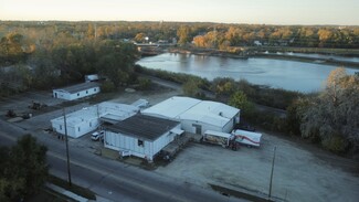 Janesville, WI Warehouse - 824 W Delavan Dr