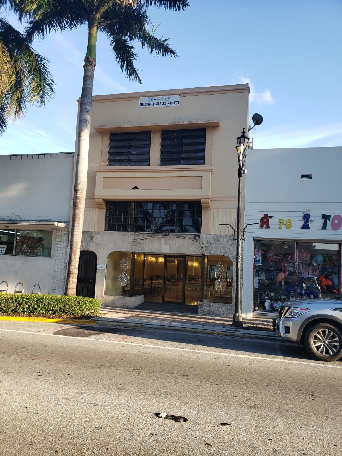 726 Arthur Godfrey Rd Miami Beach, FL 33140 Retail Property for Lease