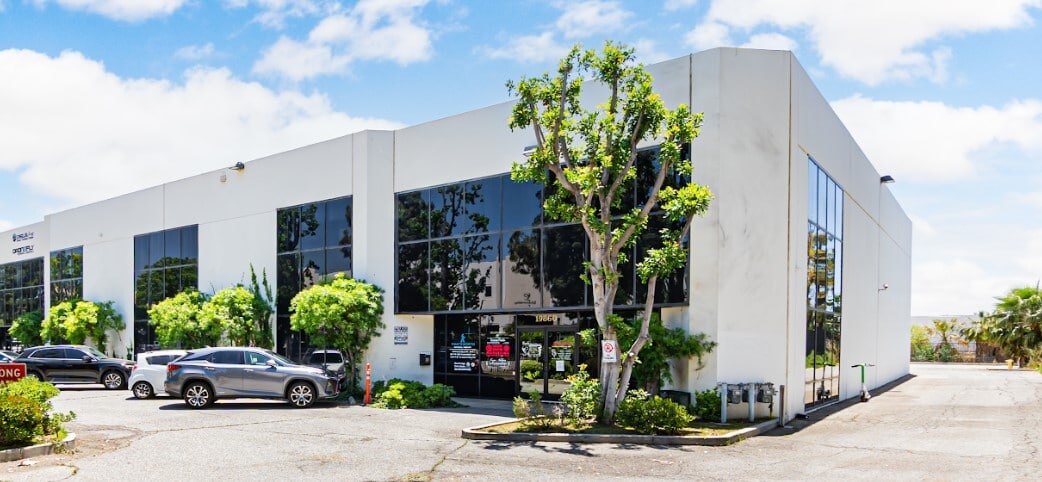 19840-19860 Nordhoff Pl, Chatsworth, CA for Rent