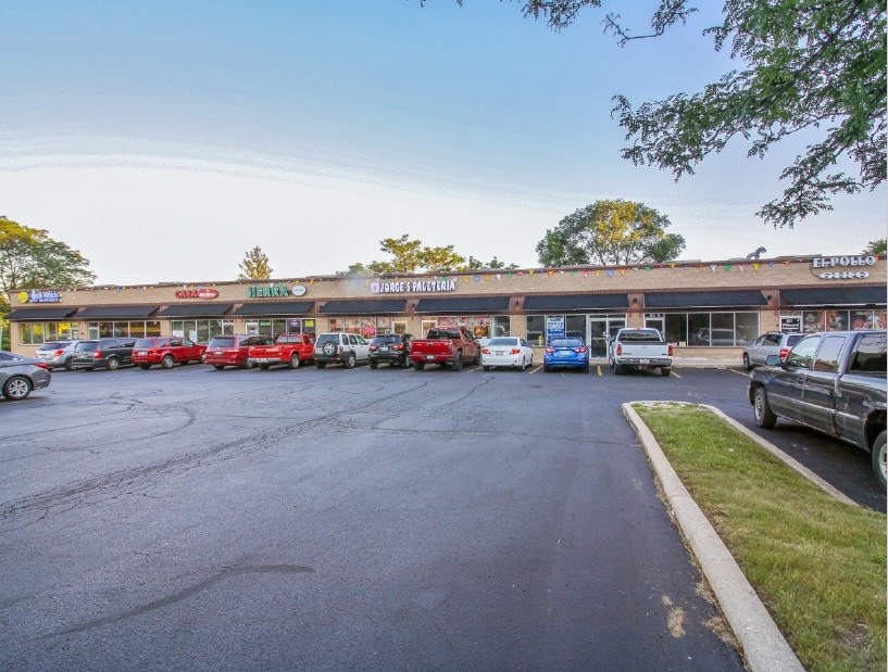 110 S Neltnor Blvd, West Chicago, IL for Rent