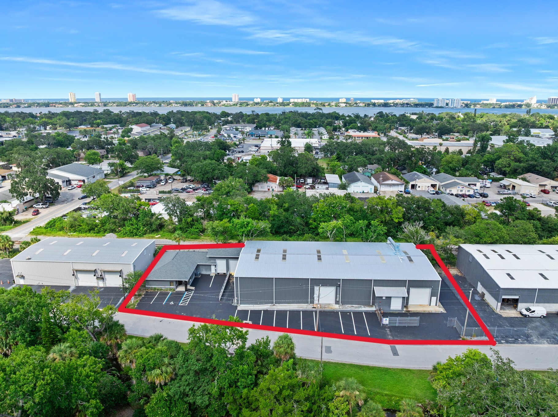 711 Commercial Dr, Daytona Beach, FL for Rent