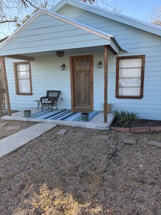 New Braunfels, TX Office/Residential - 747 Oasis St