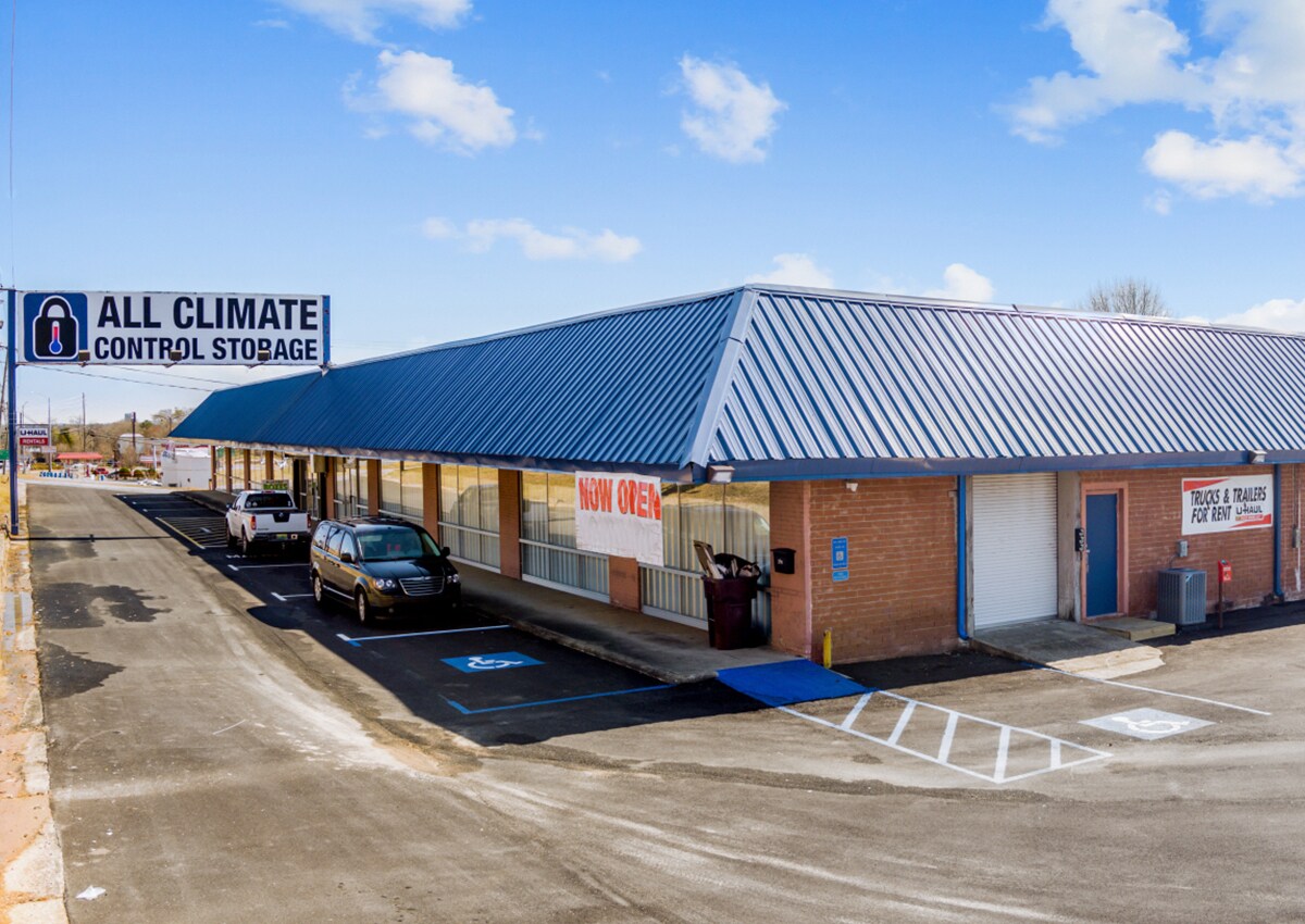 2711 US Highway 80 W Phenix City, AL 36869 Specialty Property for