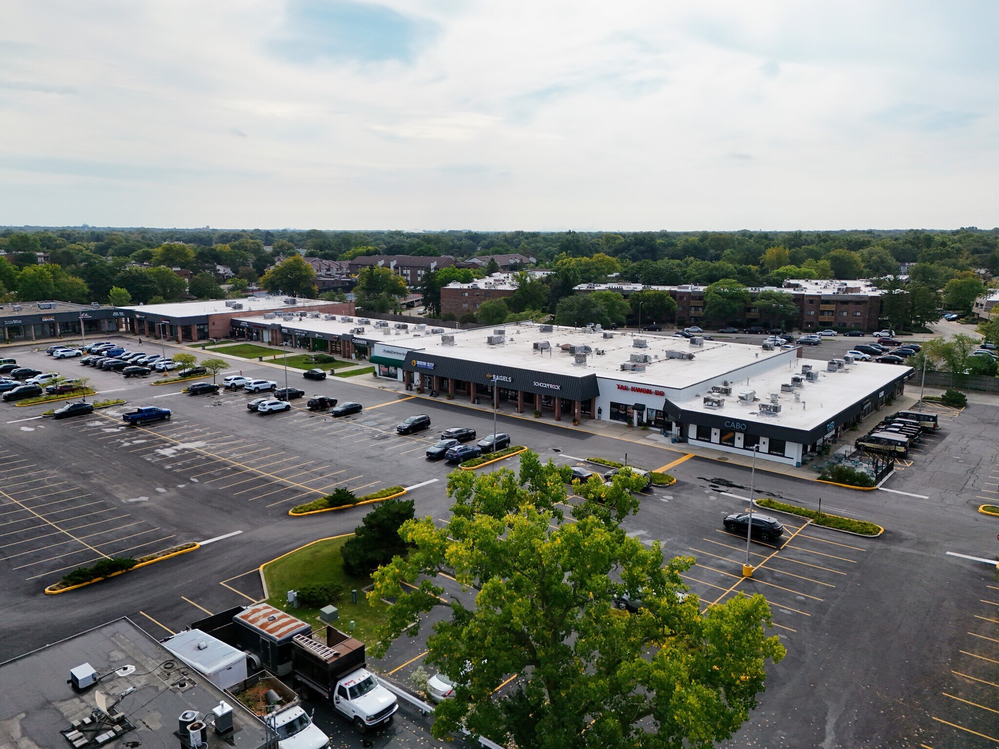 3055-3161 Dundee Rd, Northbrook, IL for Rent