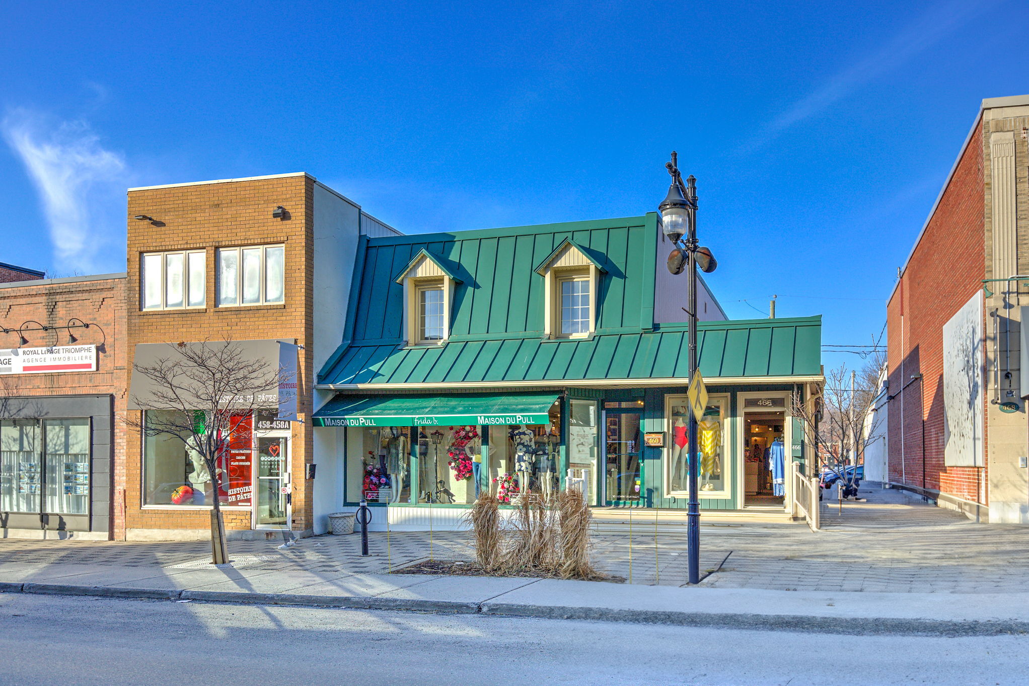 460 Av Victoria, Saint-lambert, QC for Sale