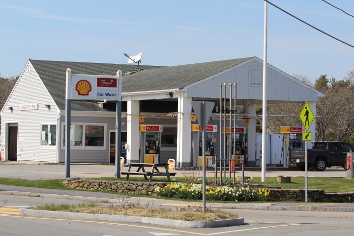 1698 Main st, Chatham, MA for Sale