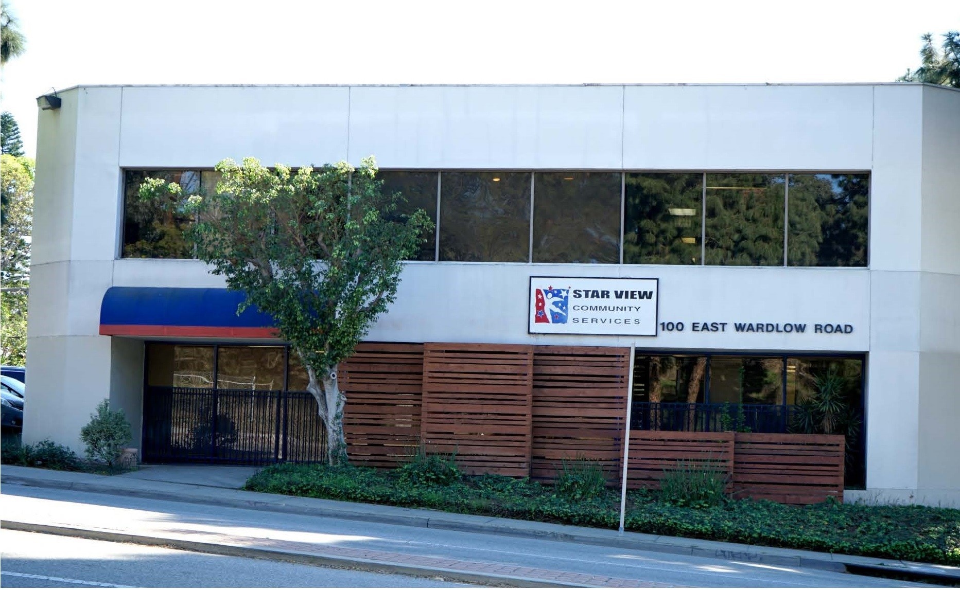 100 E Wardlow Rd, Long Beach, CA for Sale