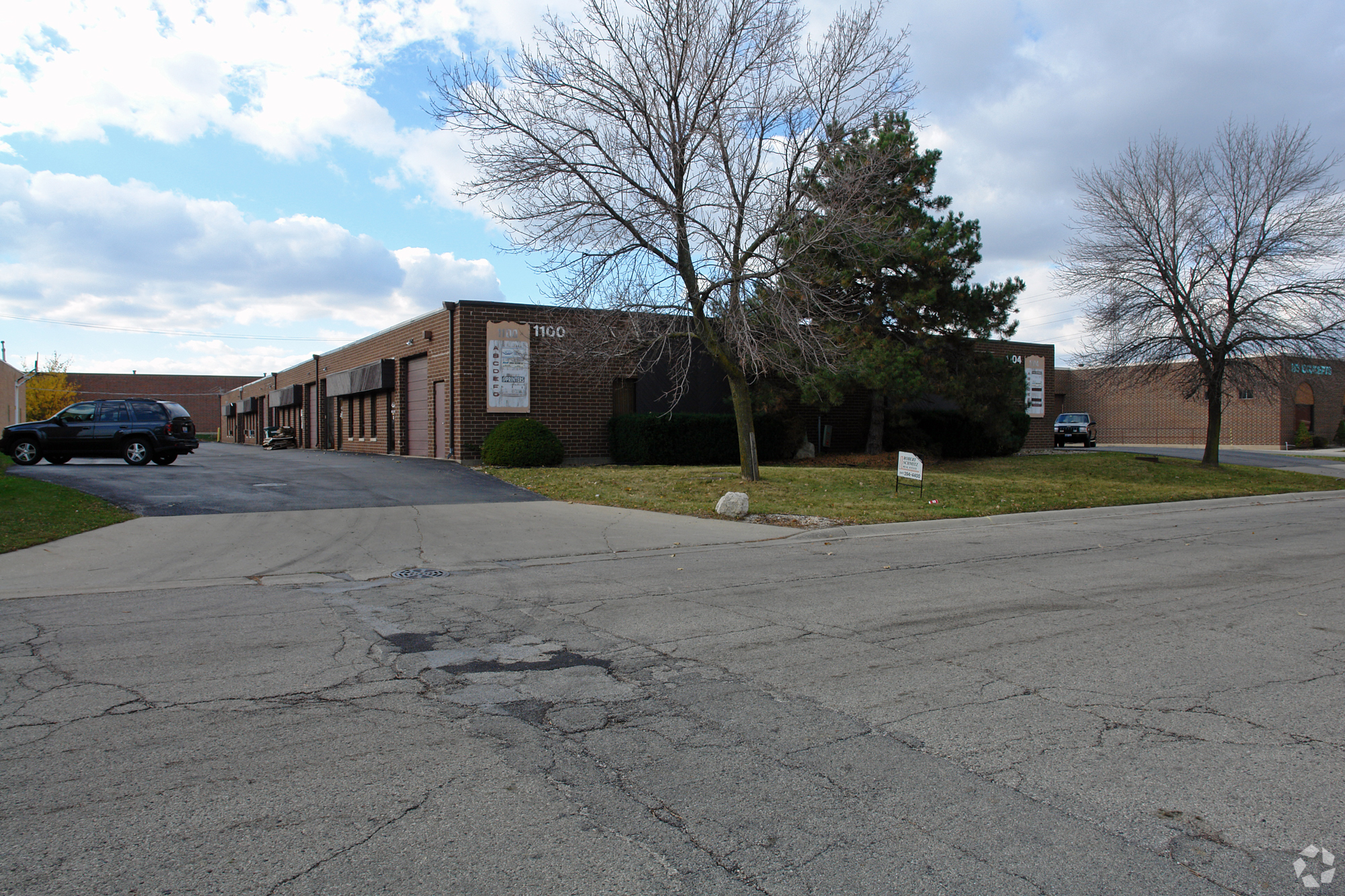 1100-1104 N Ridge Ave, Lombard, IL for Rent