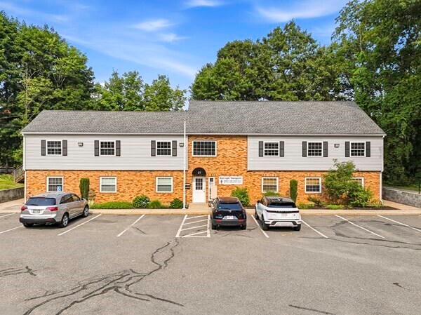 37 Pierce St, Northborough, MA for Sale