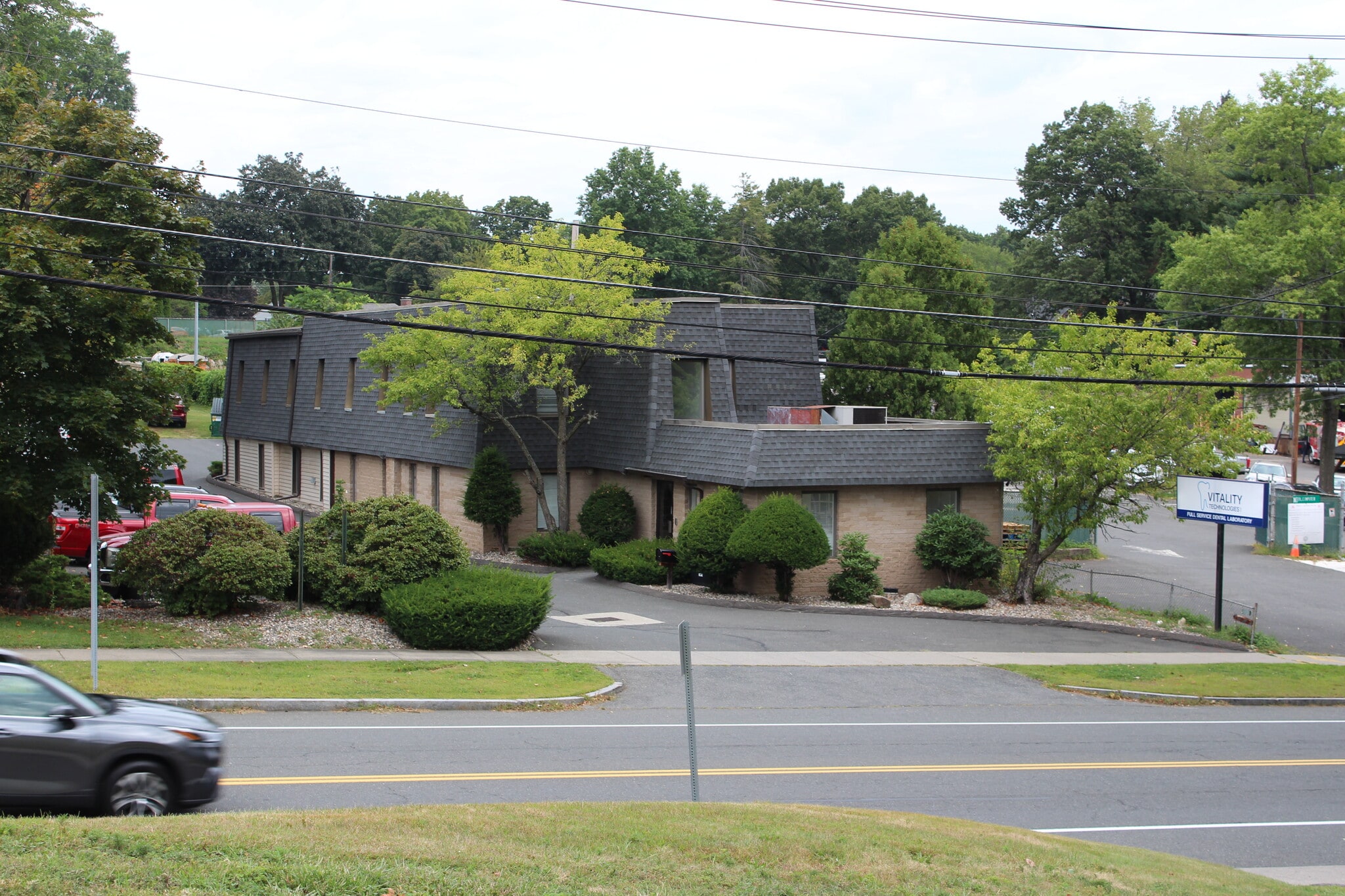 442 Westfield St, West Springfield, MA for Sale