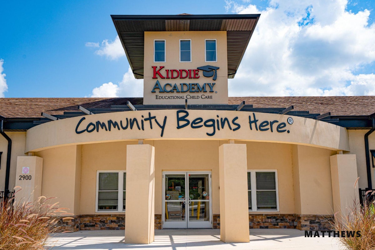 2900 Hueland Pond Blvd, Wesley Chapel, FL for Sale