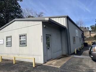 Hallsville, TX Light Distribution - 307 E Main St