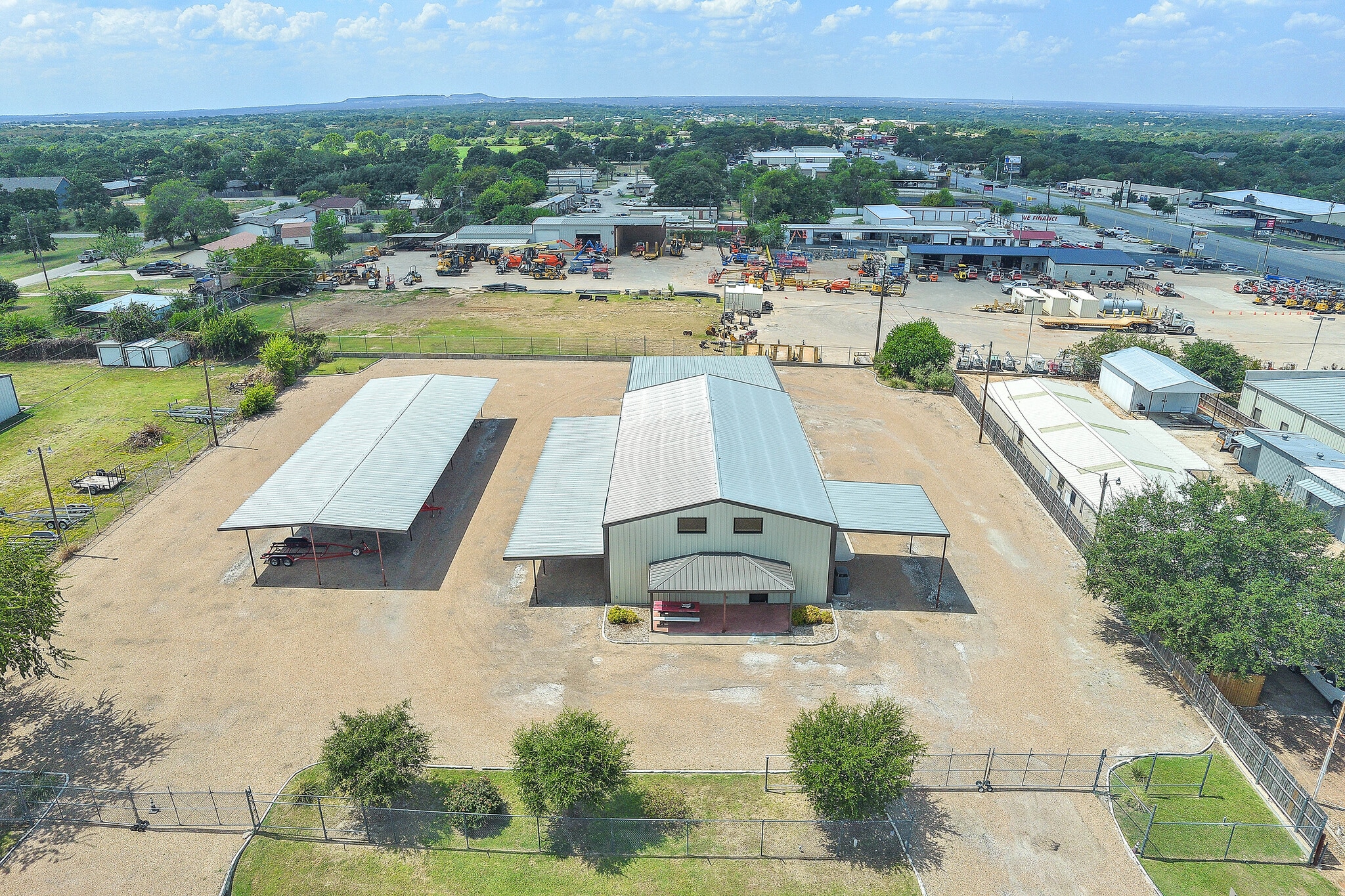 202 Daisy Dr, Granbury, TX for Sale