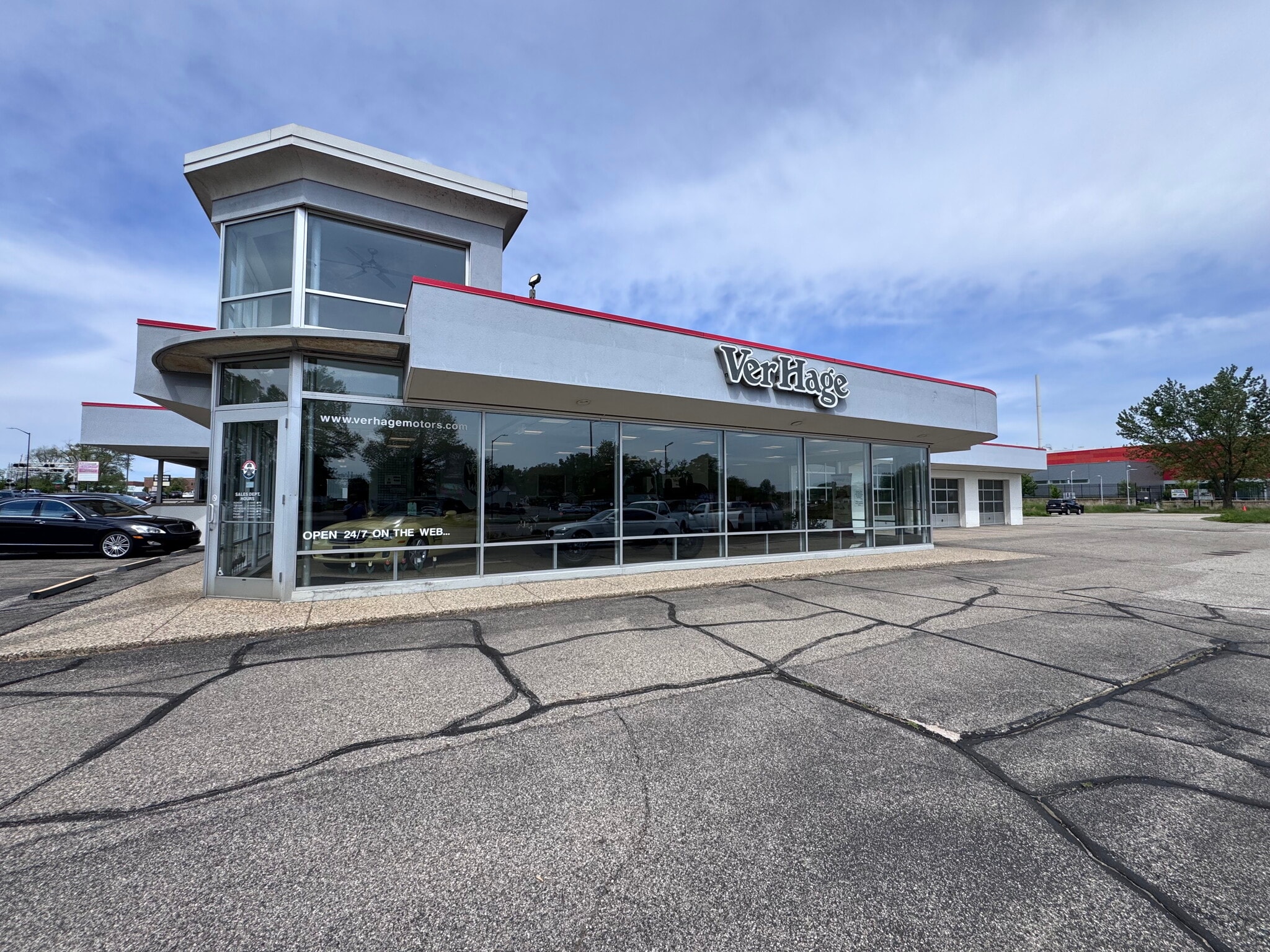 343 E 8th St, Holland, MI for Sale