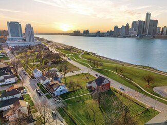 Windsor, ON Residential Land - 819-829 Riverside Dr E