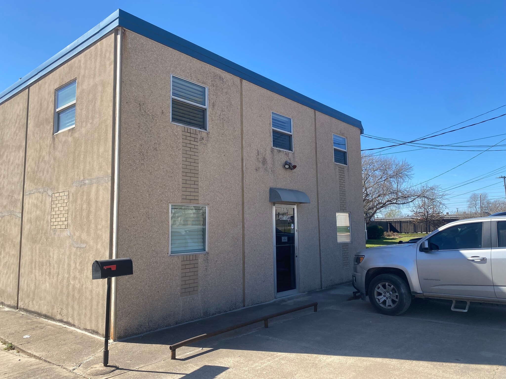 1315 W Shady Grove Rd, Grand Prairie, TX for Sale