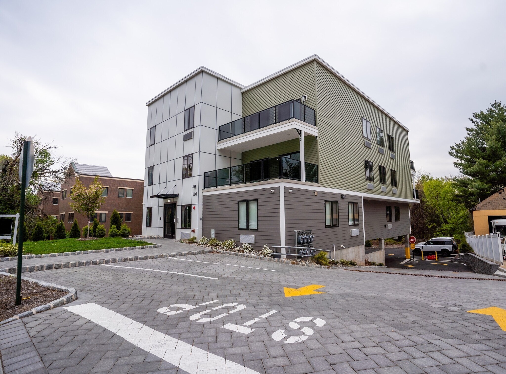 890 Palisade Ave Teaneck, NJ 07666 MultiFamily Property for Sale on