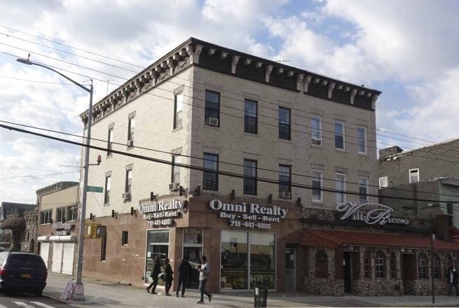 11818 101st Ave, South Richmond Hill, NY for Sale