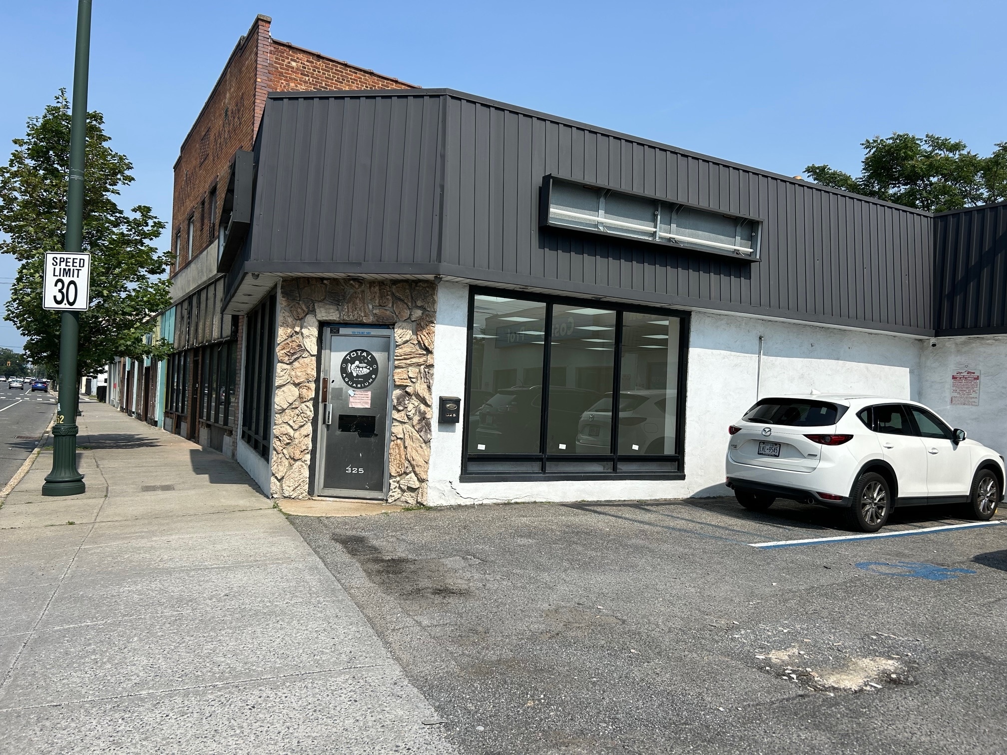 325 Sunrise Hwy, Lynbrook, NY for Rent