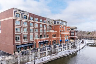 Naperville, IL Retail - 123 Water St