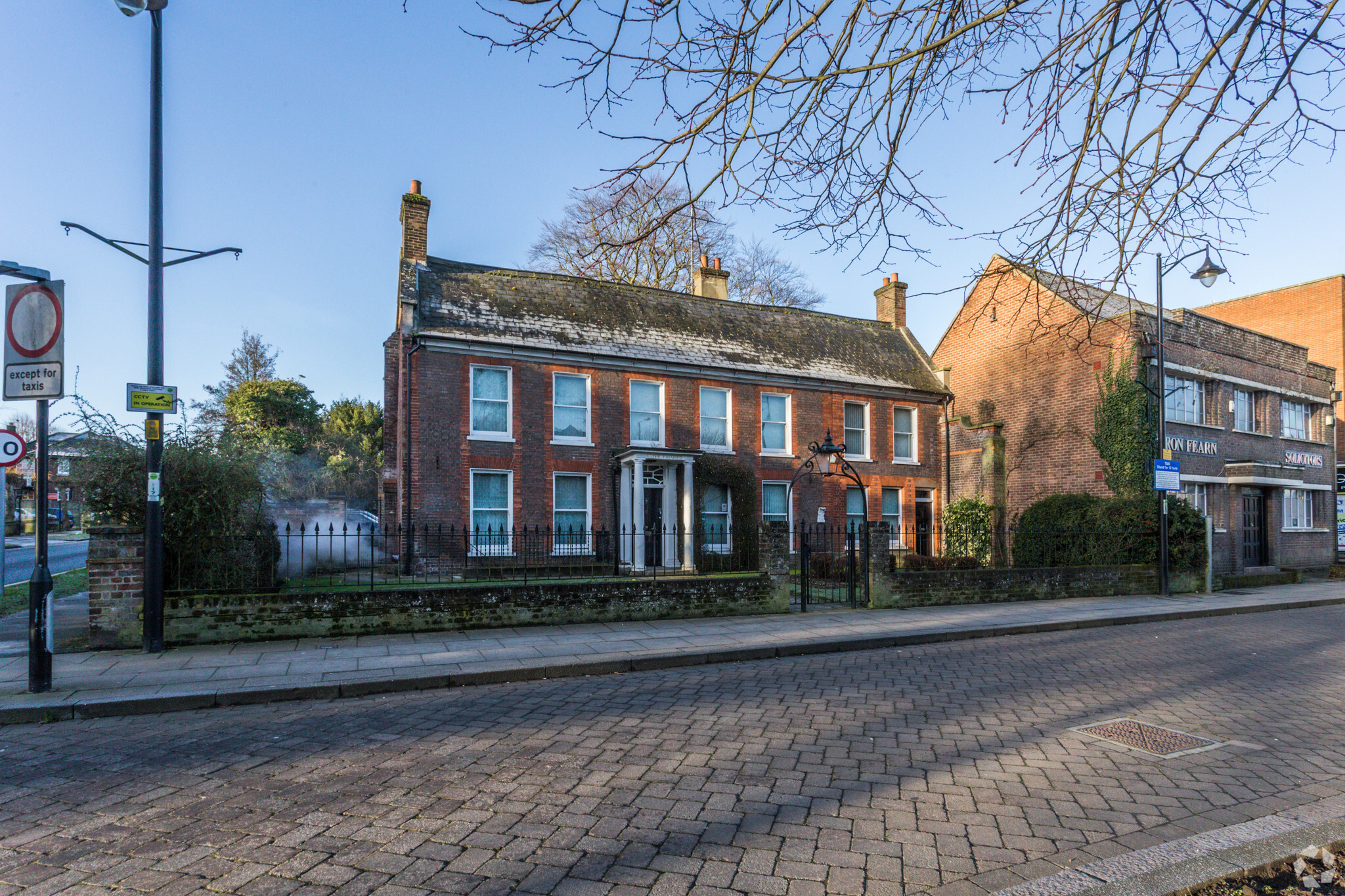 82 High St S, Dunstable, BDF for Rent
