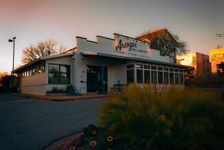 Fayetteville, AR Restaurant - 481 S School Ave