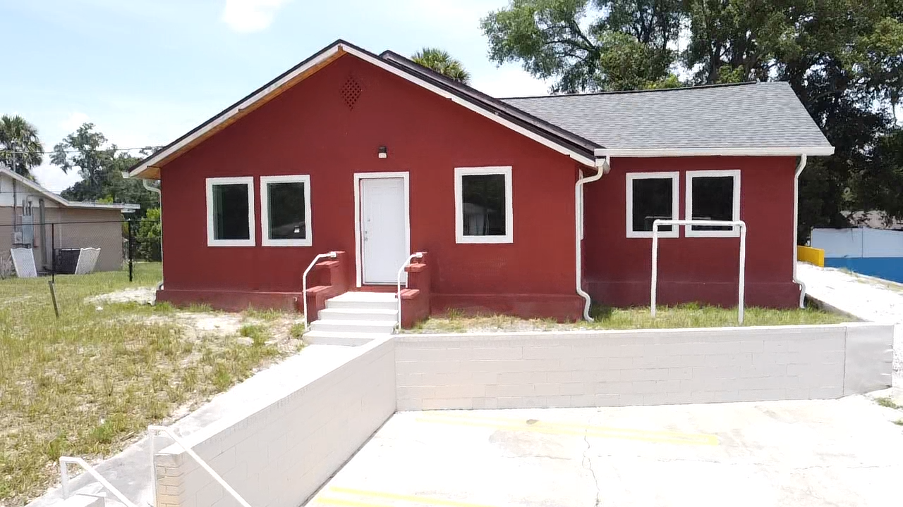 625 E New York Ave, Deland, FL for Sale