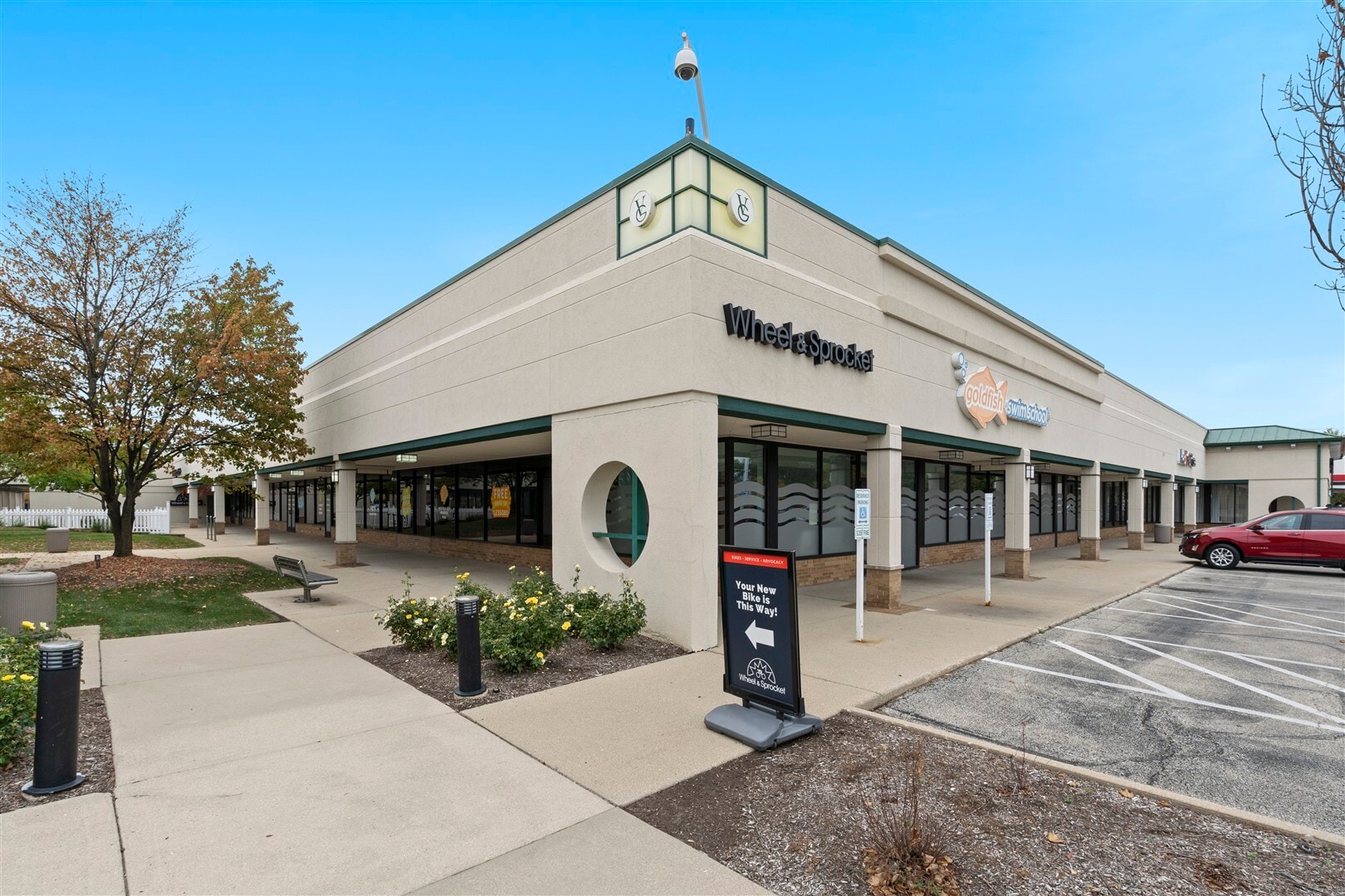 648-678 N Northwest Hwy, Park Ridge, IL for Sale