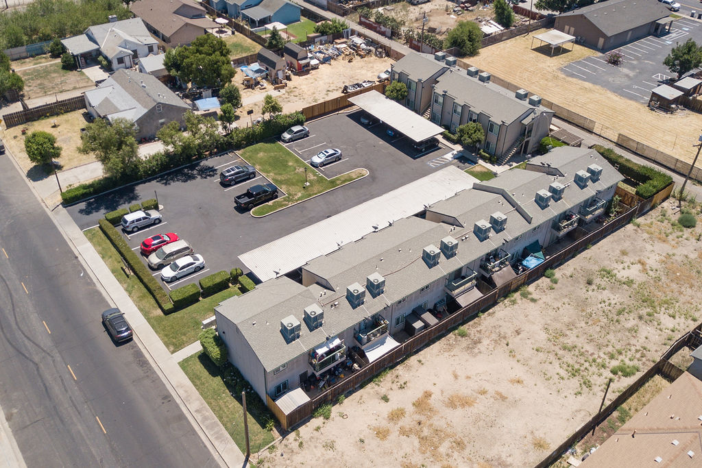 2942 Sierra St, Riverbank, CA for Sale