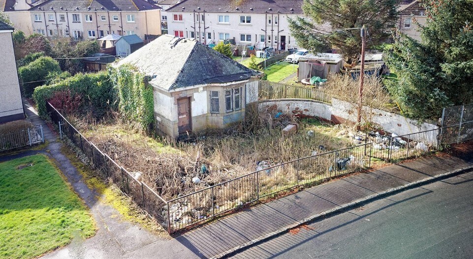 43 Glencairn Av, Wishaw, NLK for Sale
