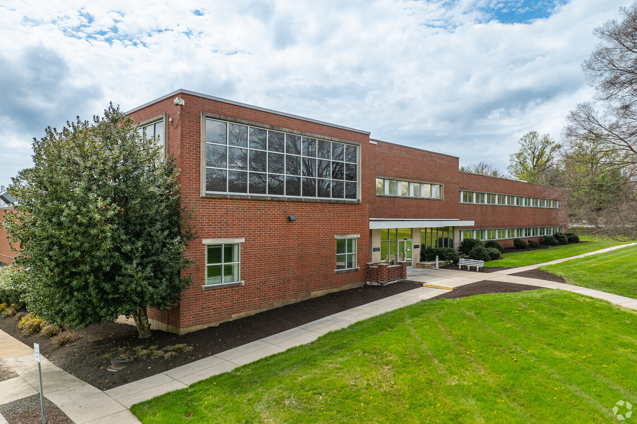 110 Innovation Blvd, Wilmington, DE for Rent