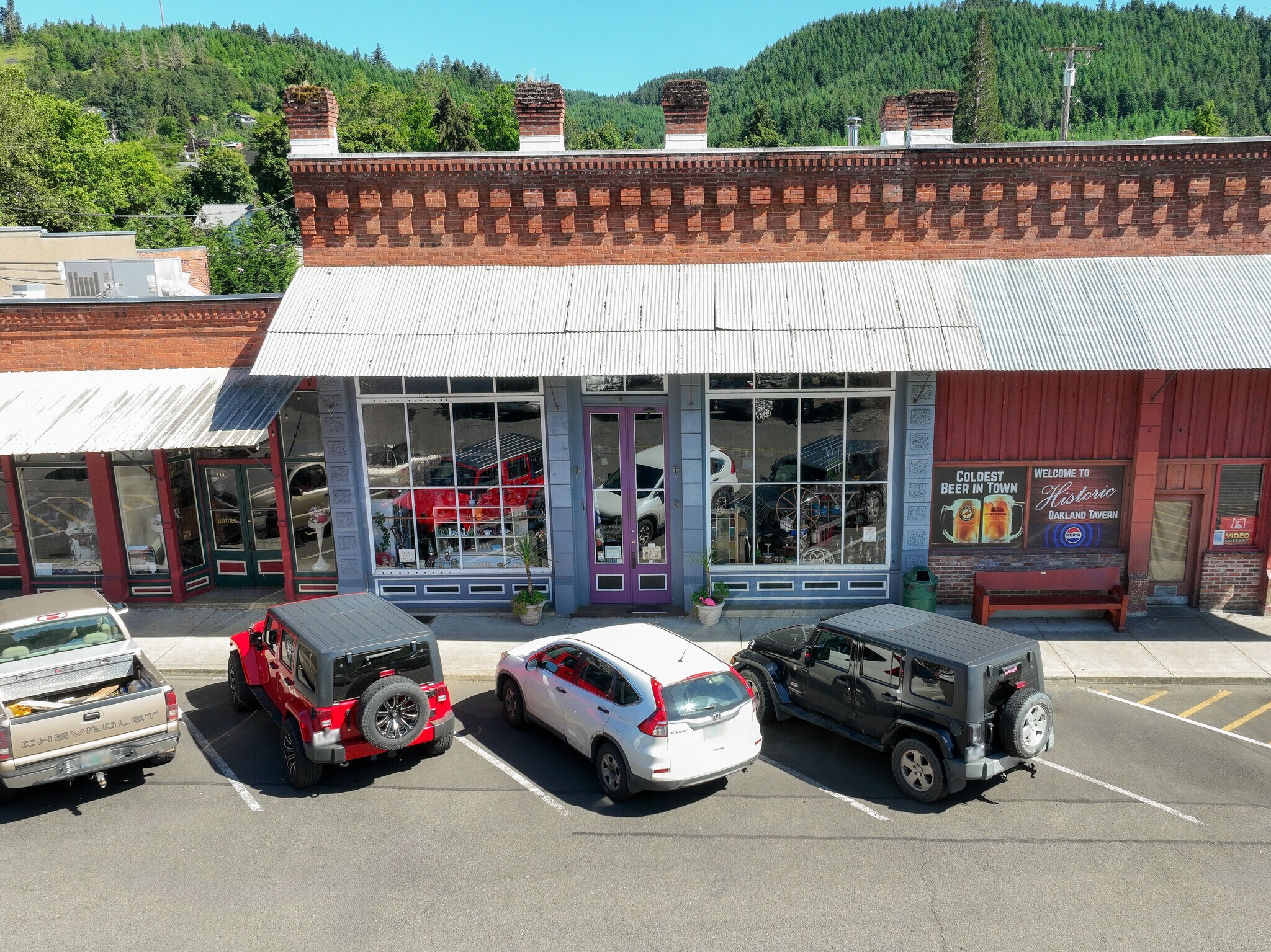 110 Locust St, Oakland, OR for Sale