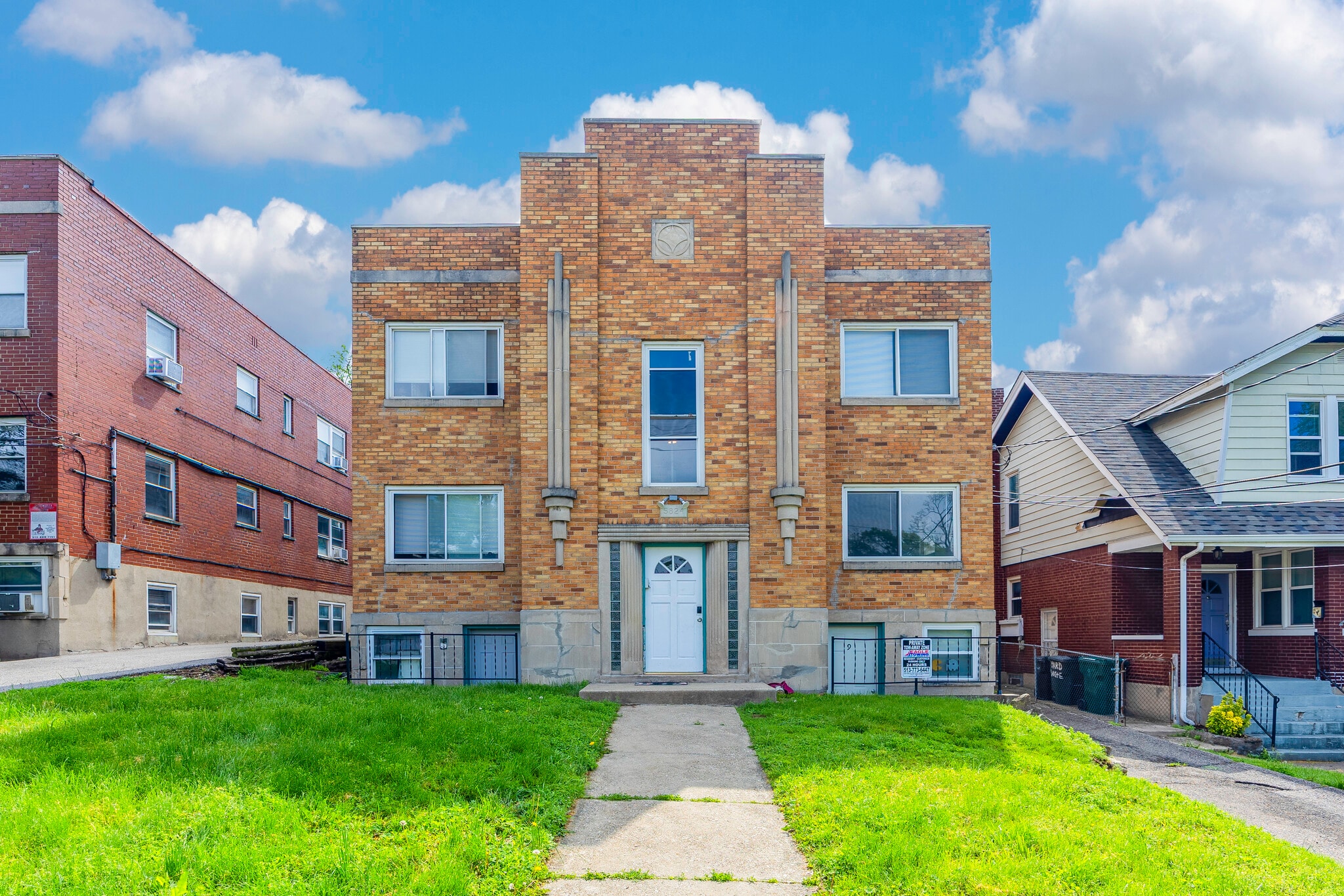 5824 Ridge Ave, Cincinnati, OH for Sale