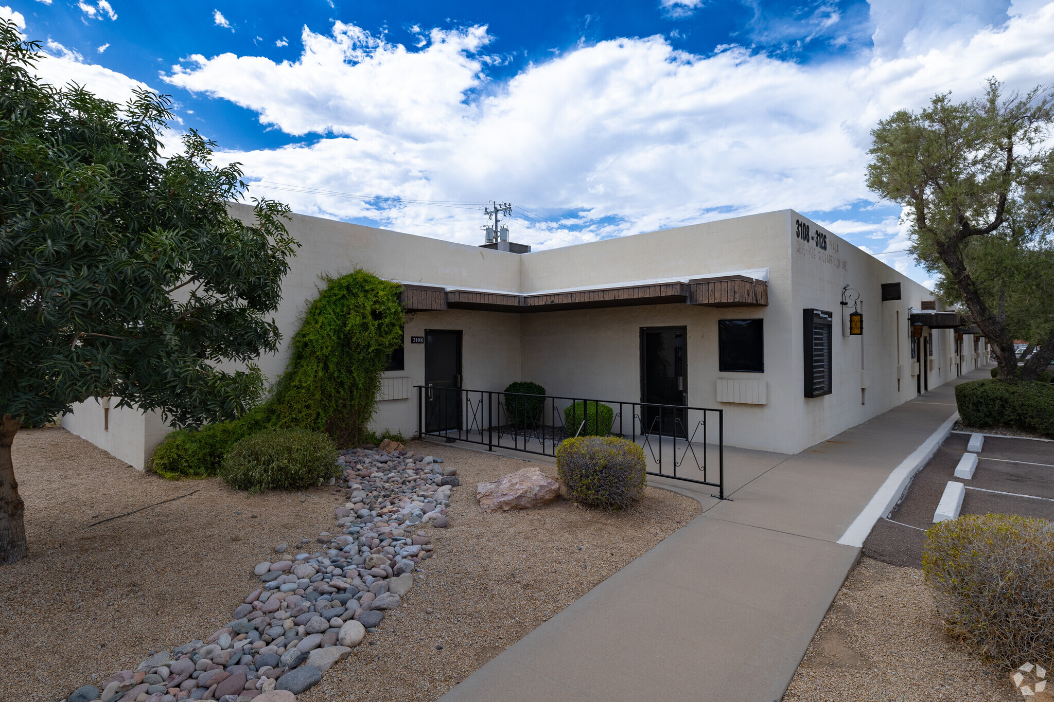 3108-3126 W Clarendon Ave, Phoenix, AZ for Rent