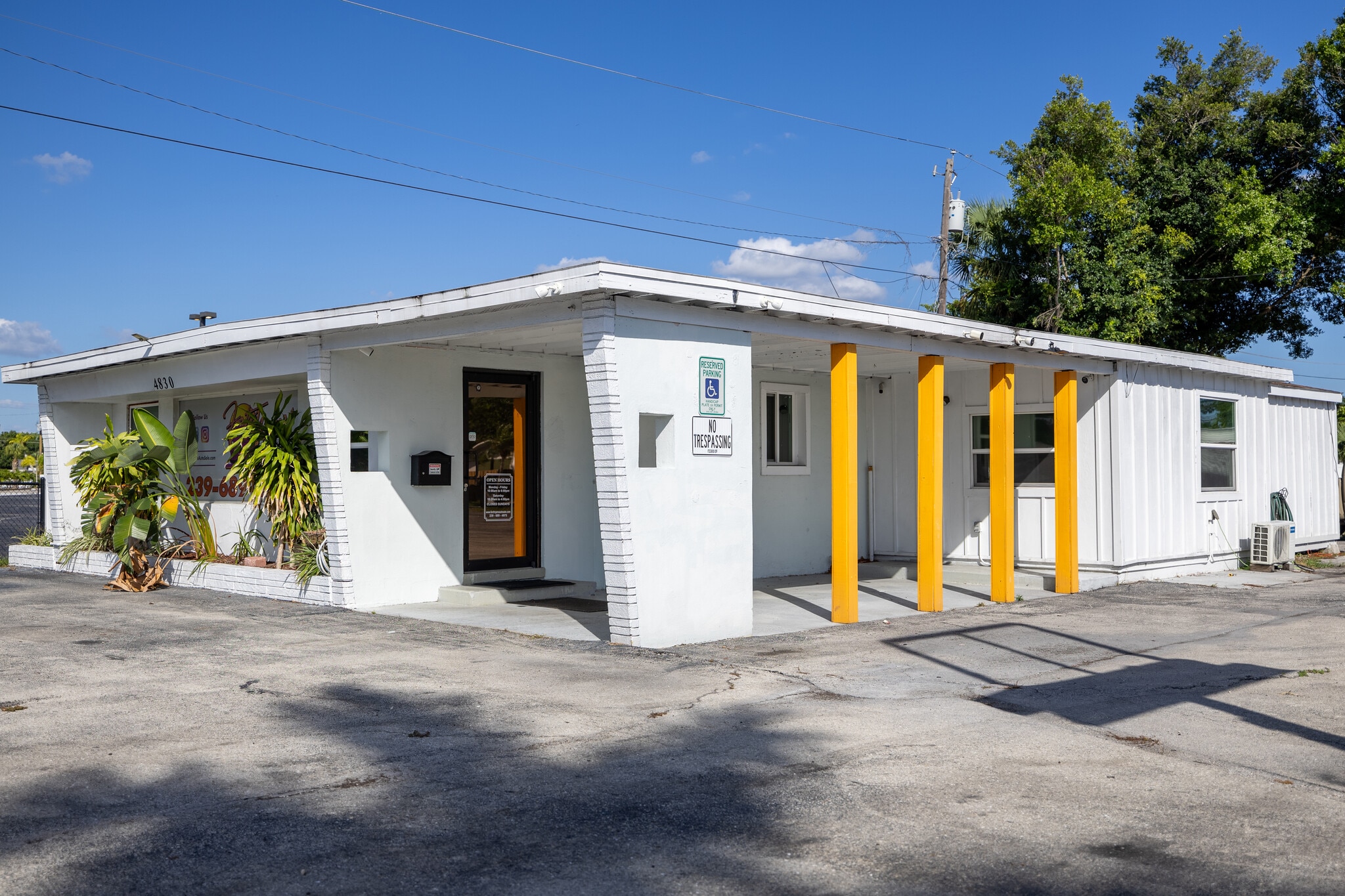 4830 Palm Beach Blvd, Fort Myers, FL for Rent