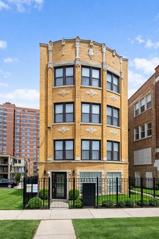 Chicago, IL Multi-Family - 6711 S Paxton Ave