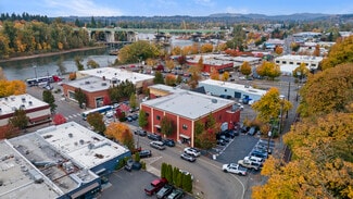 Oregon City, OR Office/Retail - 900 Main St Oregon City, OR Office/Retail - 900 Main St