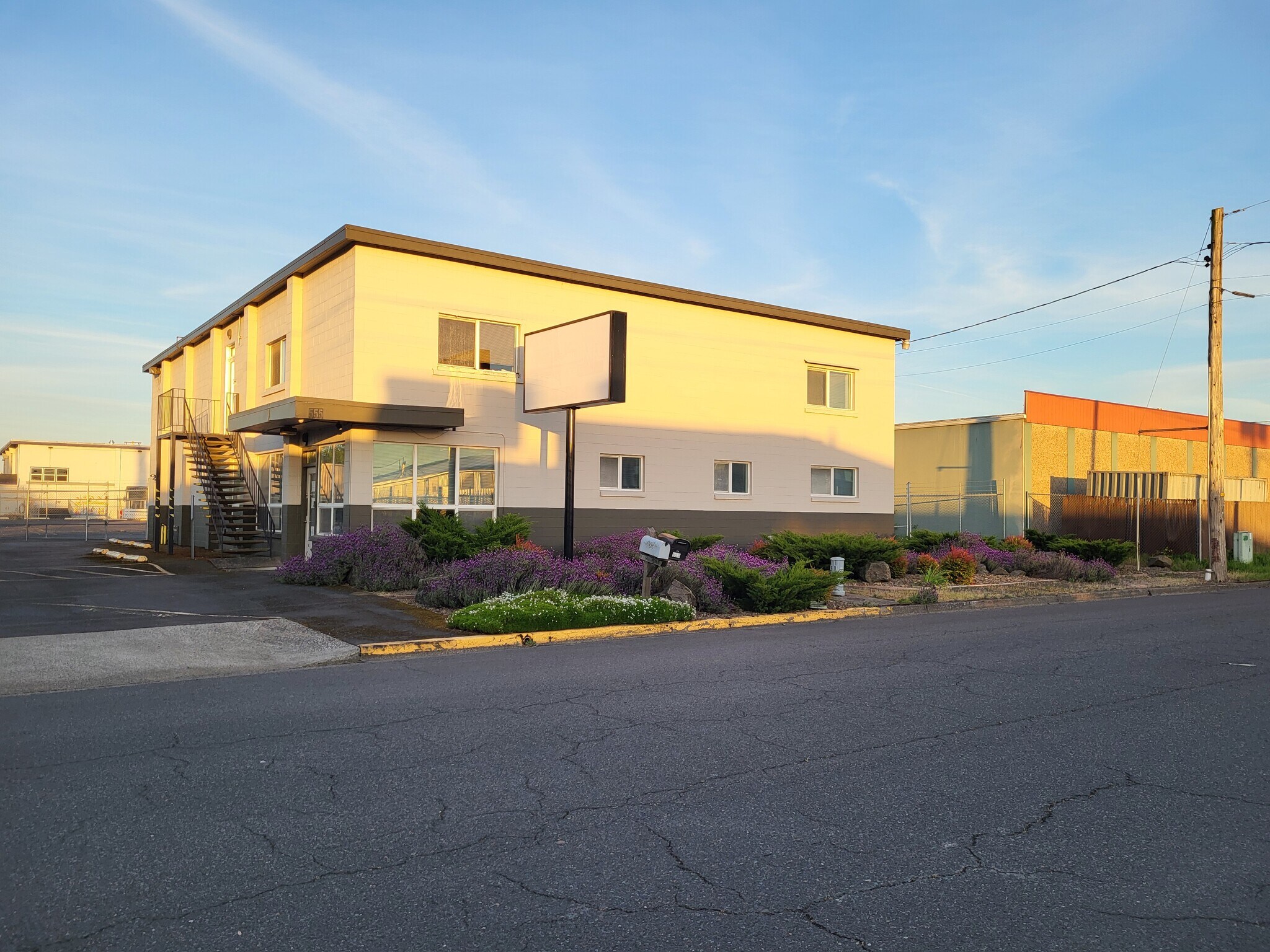 555 Conger St, Eugene, OR for Sale