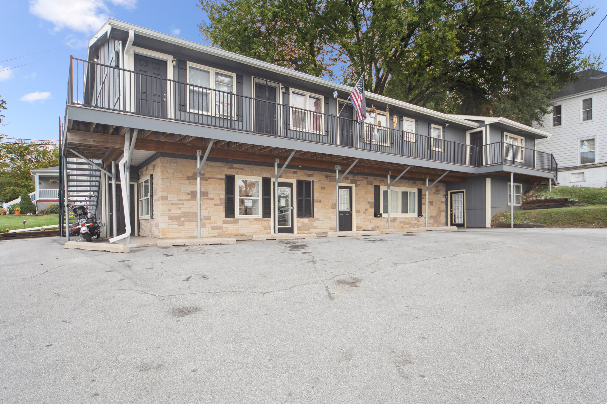 14 N Elm St, Colfax, IA for Sale