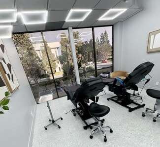 Newport Beach, CA Office/Medical - 1601 Dove St