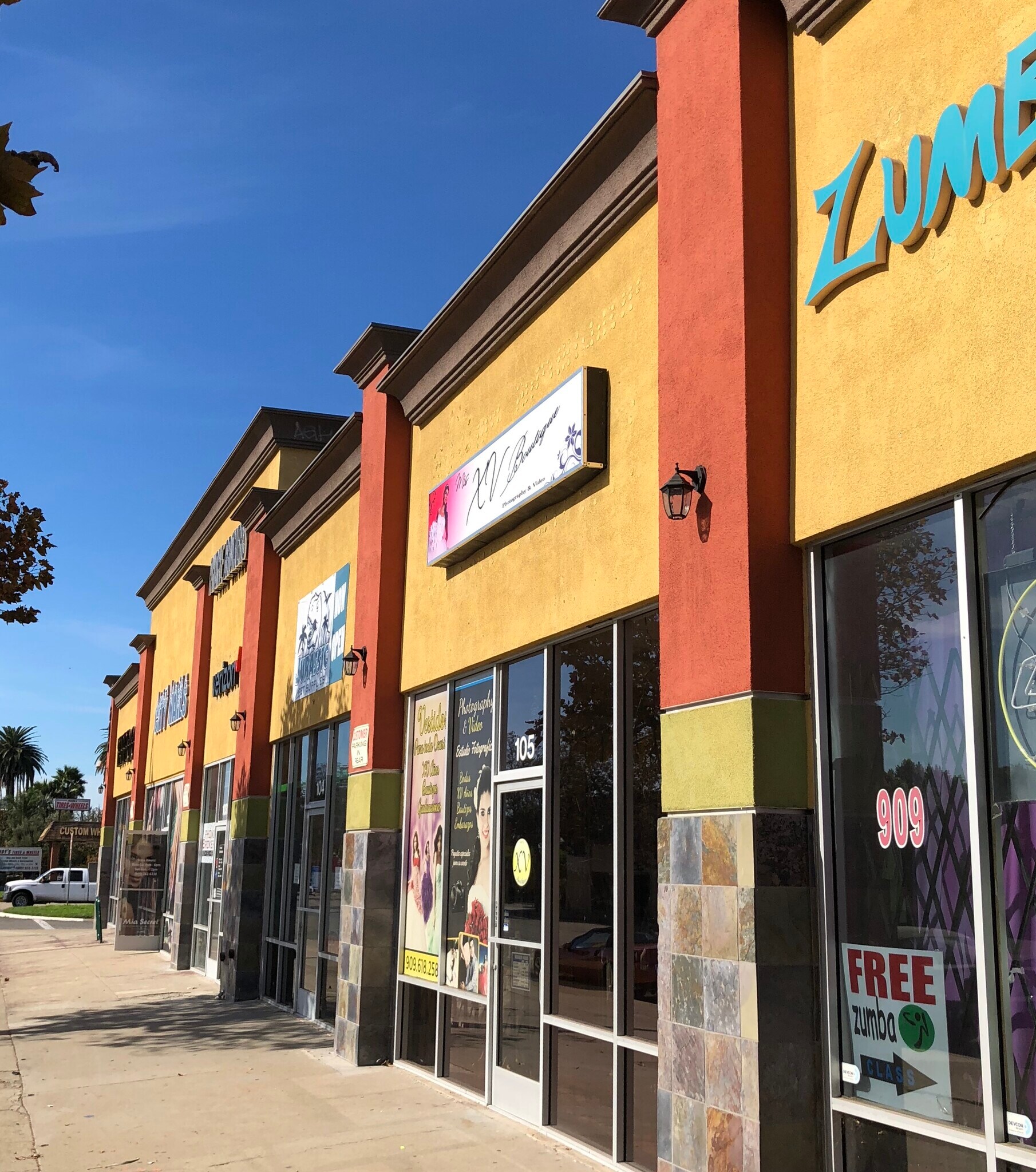 695 W Holt Ave, Pomona, CA for Rent