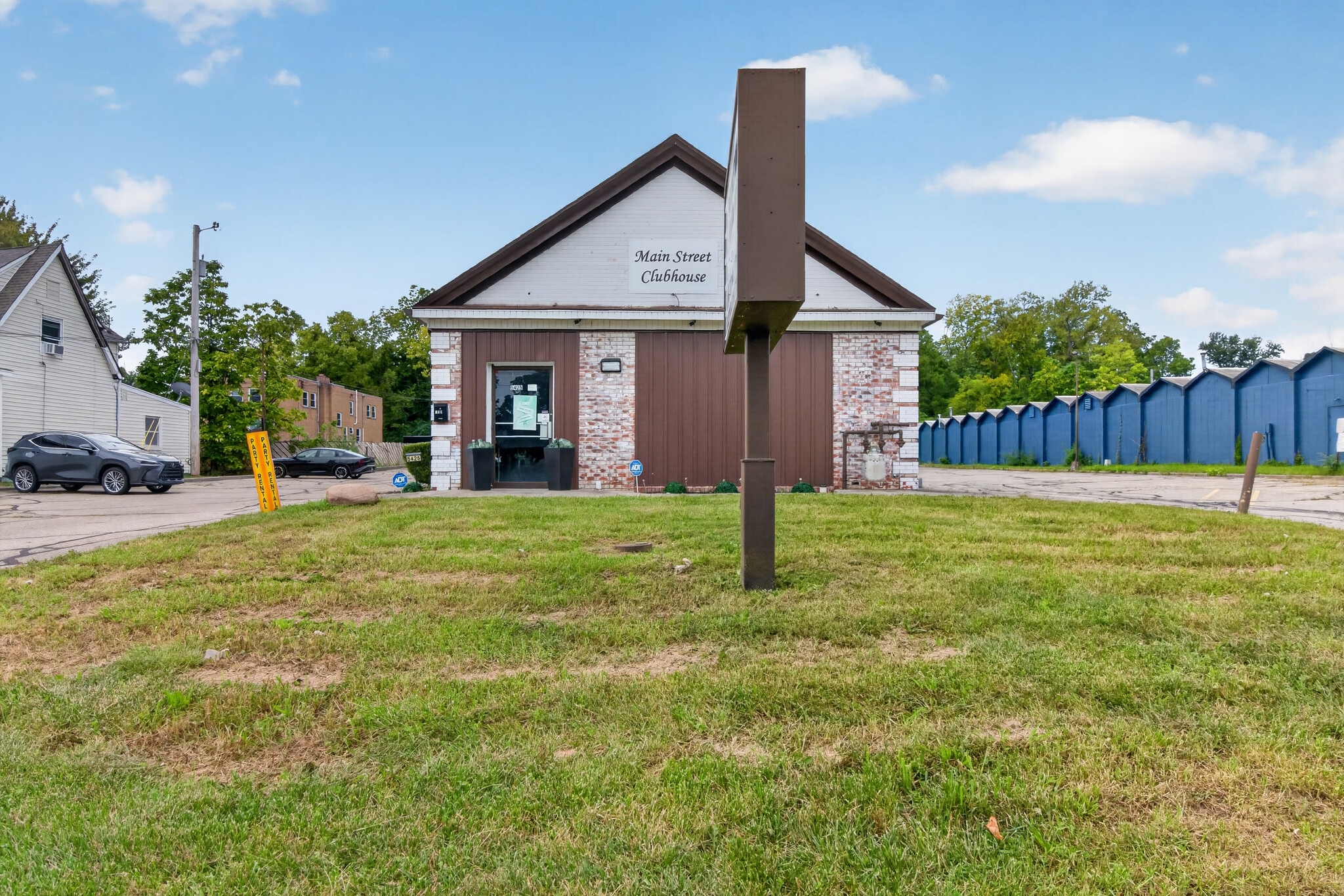 5425 N Main St, Dayton, OH for Sale