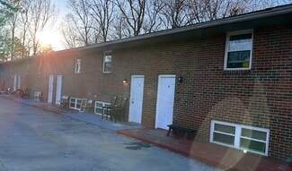 Seymour, TN Apartments - 10505 Chapman Hwy