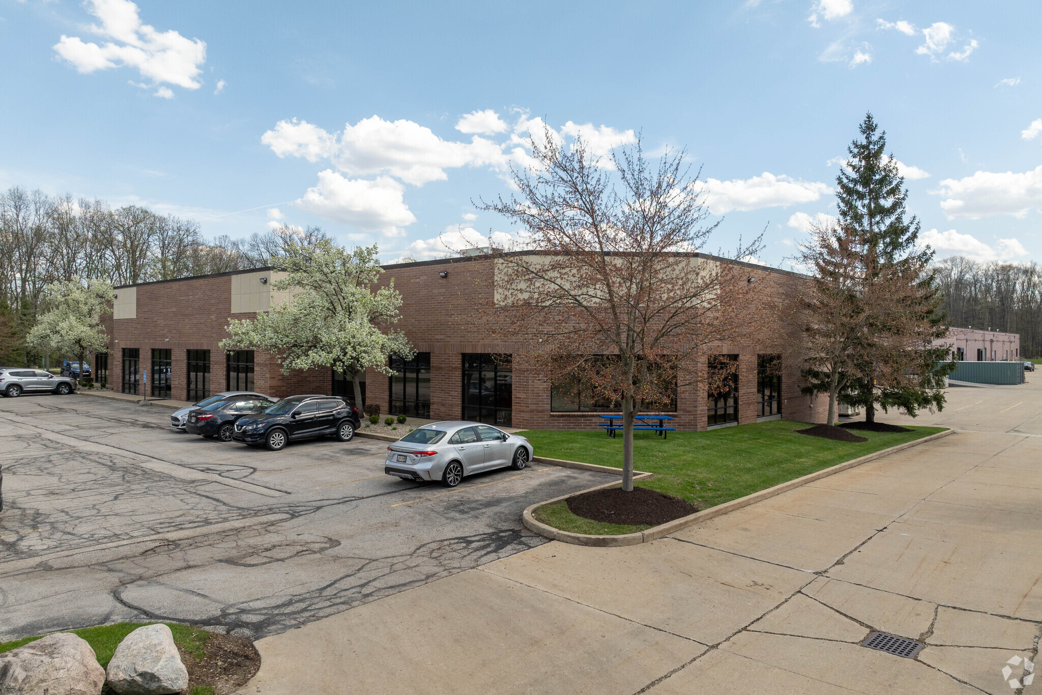 6565 Davis Industrial Pky, Solon, OH for Rent