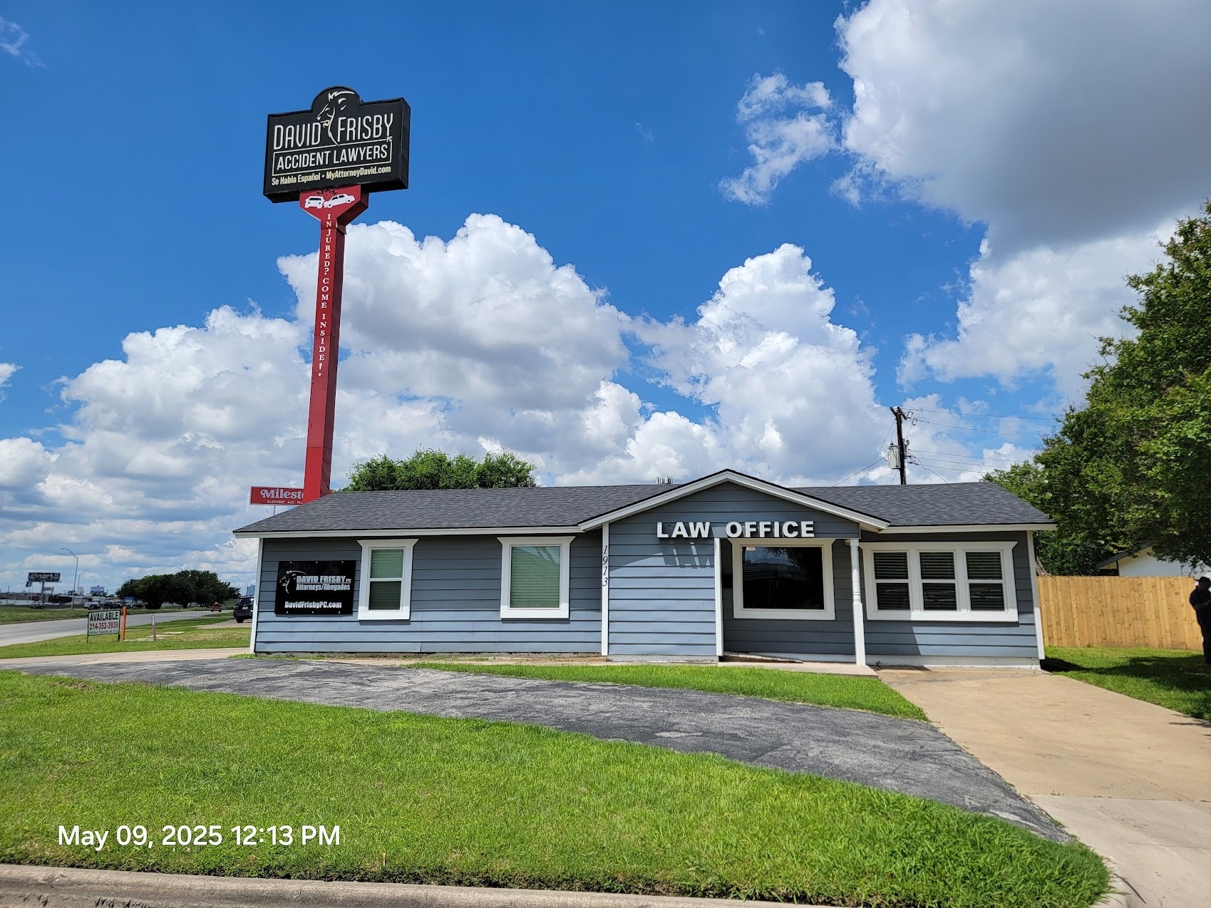 1913 Hemlock Dr, Haltom City, TX for Sale